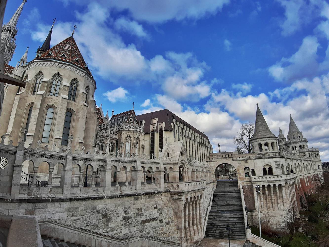20190315T093618--Fisherman's bastion__monument_sky